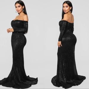 BLACK SEQUIN GOWN XS NWT